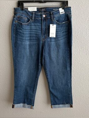 NEW Judy Blue Mid Rise Skinny Fit Capri Denim Jeans Raw Hem Cuffed 11/30 - NWT